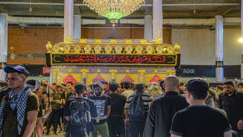 توافد زوار الاربعين معزين العلوية الشريفة بنت الامام الحسن المجتبى (ع)