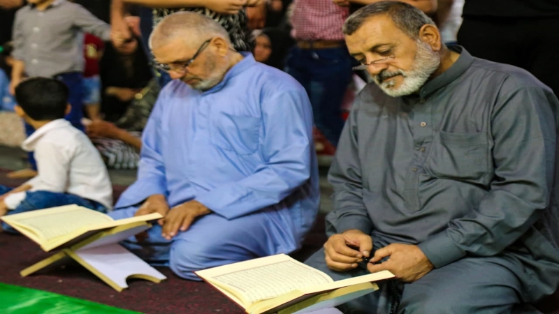 أماسي تحيا بتلاوة أيات الكتاب الحكيم في حرم سيدة الكرامات