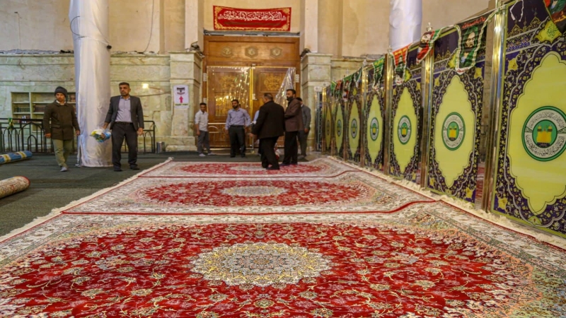 #سجادٌ_فاخر_بألوانٍ_زاهية وزخارفَ نباتية تُزين الحرم الشريف