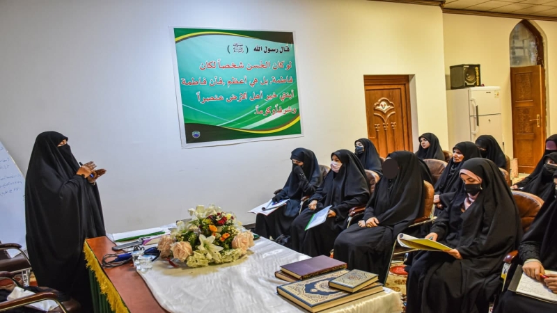 الأمانة الخاصة للمرقد المطهر تستمر في اقامة الدورات القرآنية النسوية