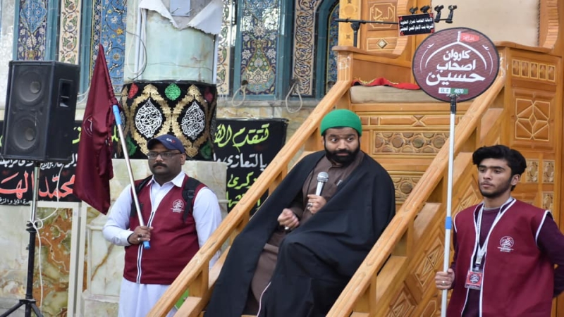بقلوبٌ تَعشقُ الهدى تتهافتُ على قبرِ سيدة الشفاء