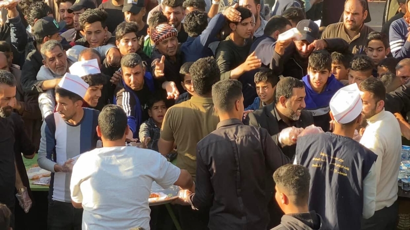 بركات كريم آل محمد في خدمة زائرين مرقد السيد العابد(ع)