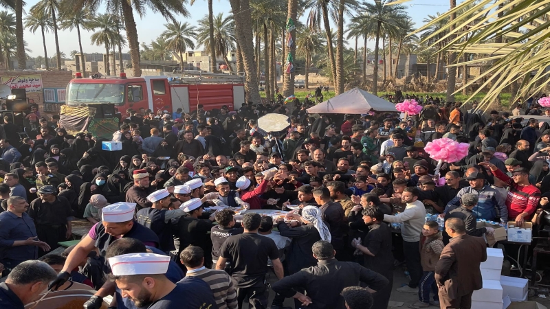 بركات كريم آل محمد في خدمة زائرين مرقد السيد العابد(ع)