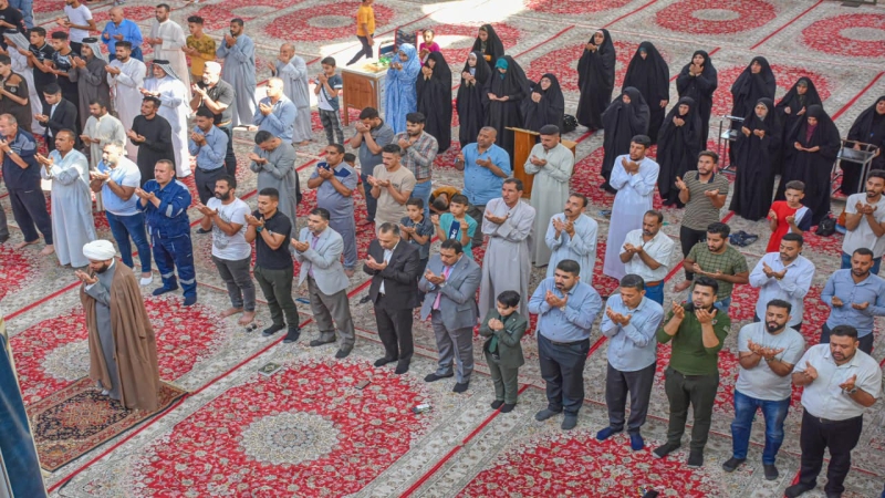 الْأَمَانَة الْخَاصَّة للمرقد الشَّرِيف تُقِيم صَلَاةِ الْعِيدِ الْمُبَارَكَة.