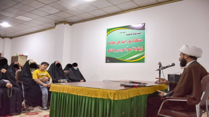 الأمانة الخاصة للمرقد المطهر تقيم ندوة علمية تثقيفية في الحرم المبارك