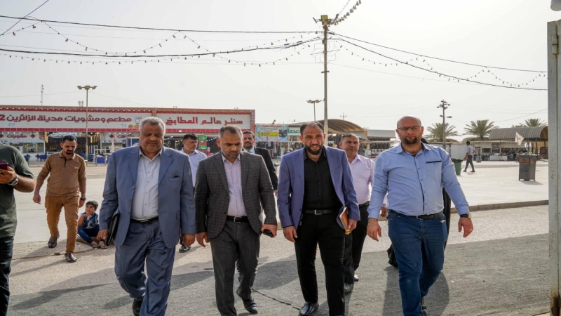 اللجنة المكلفة من قبل الأمانة العامة للمزارات في ضيافة قبر سيدة الشفاء (ع)