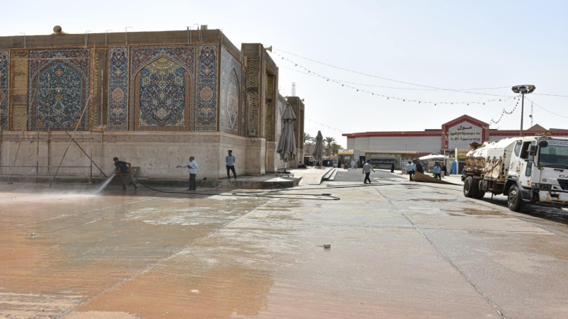 أعمال غسل وتنظيف الساحات والفضاءات الخارجية والاشجار