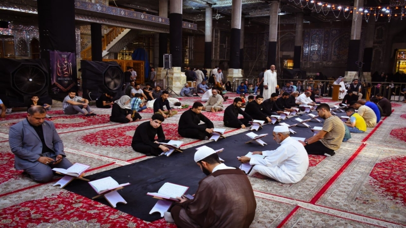 الأمانة الخاصة للمزار الشريف تقيم أمسية قرآنية بذكرى شهادة الإمام جعفر الصادق (ع)