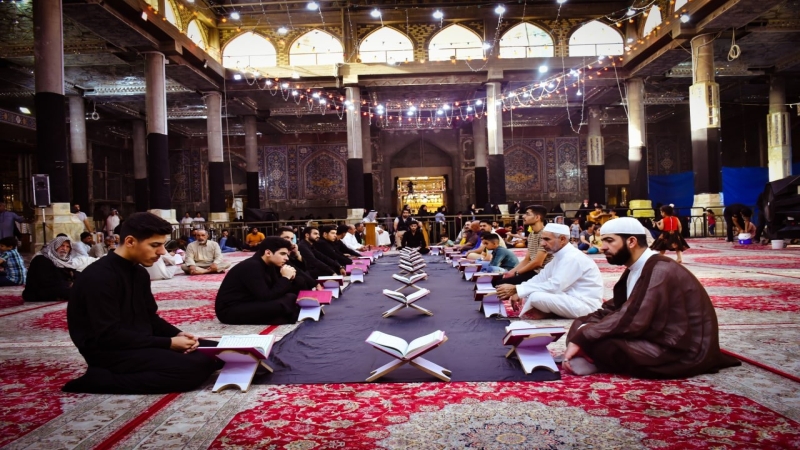 الأمانة الخاصة للمزار الشريف تقيم أمسية قرآنية بذكرى شهادة الإمام جعفر الصادق (ع)