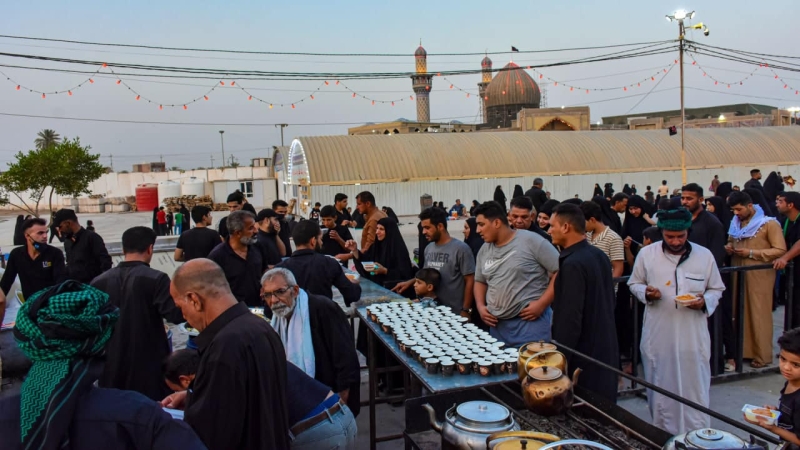 مَوْكِب السَّيِّدَة الشَّرِيفَة