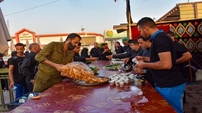 مَوْكِب السَّيِّدَة الشَّرِيفَة