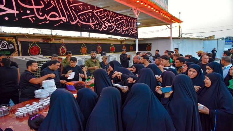 مَوْكِب السَّيِّدَة الشَّرِيفَة
