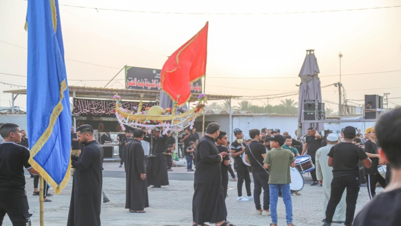 استمرار توافد المواكب المعزية لمرقد شهيدة الركب الحسيني العلوية الشريفة بنت الامام الحسن المجتبى (ع)