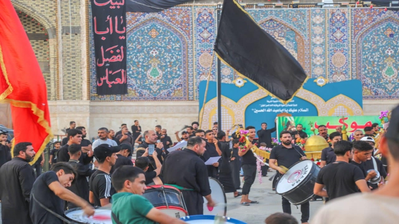 استمرار توافد المواكب المعزية لمرقد شهيدة الركب الحسيني العلوية الشريفة بنت الامام الحسن المجتبى (ع)