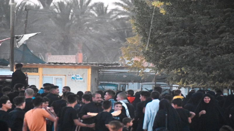 عطاء فاق حدود الكرم.. المواكب الحسينية في مرقد الشريفة بنت الحسن(ع)