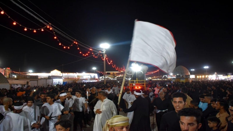 جموع من المعزين يعزون شهيدة الركب الحسيني العلوية الشريفة بنت الامام الحسن المجتبى (عليهما السلام) بمصابهم الجلل