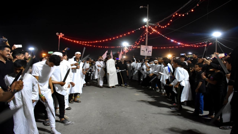 جموع من المعزين يعزون شهيدة الركب الحسيني العلوية الشريفة بنت الامام الحسن المجتبى (عليهما السلام) بمصابهم الجلل