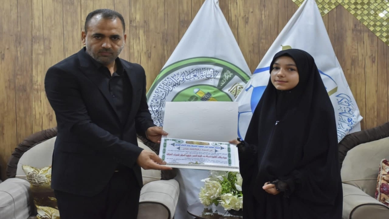 وحدة النشاطات القرآنية النسوية تقيم فعاليات أختتام الدورة الصيفية في الحرم الشريف