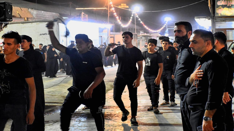 مرقد طبيبة المعلولين ..يستقبل عشرات المواكب الحسينية.
