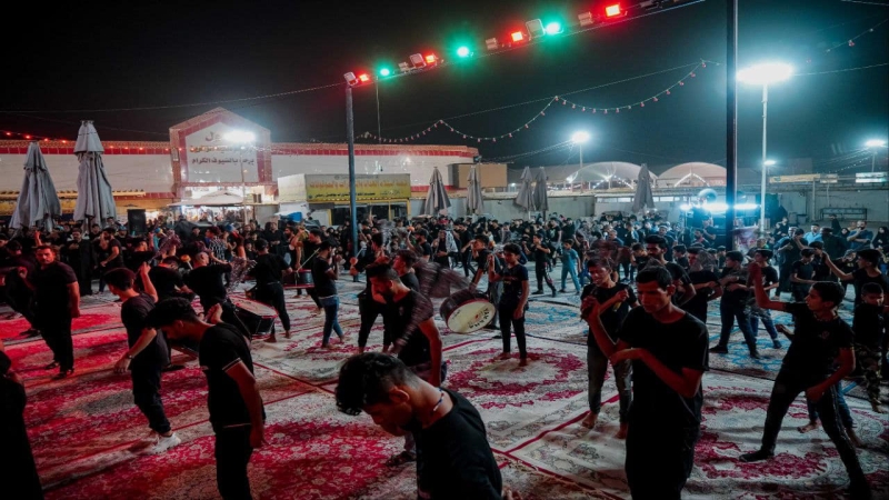 مرقد طبيبة المعلولين ..يستقبل عشرات المواكب الحسينية.