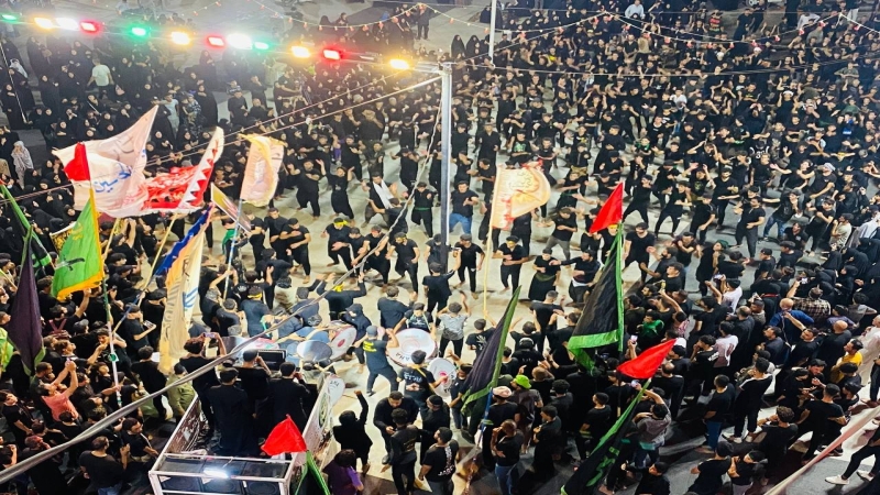 استمرار توافد المواكب المعزية