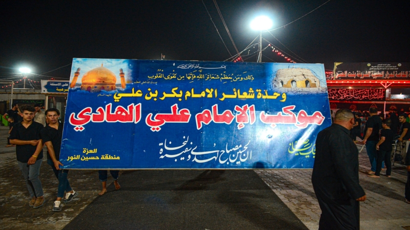 استمرار توافد المواكب