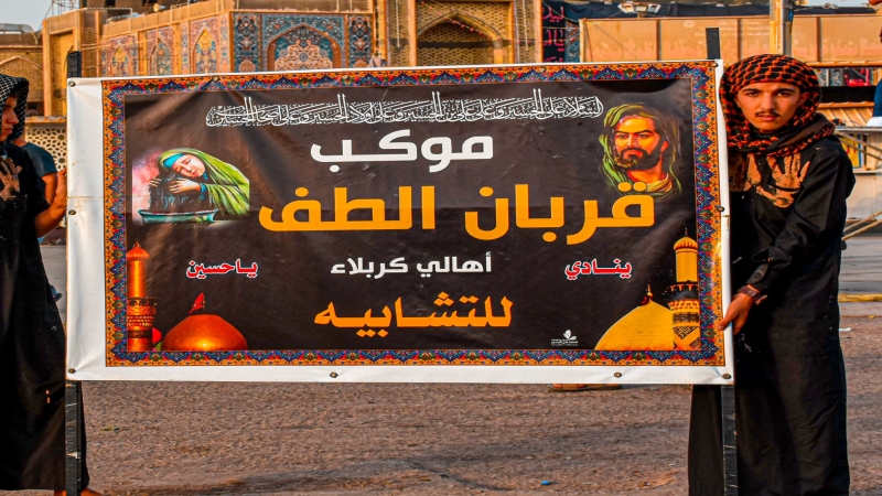 استمرار توافد المواكب