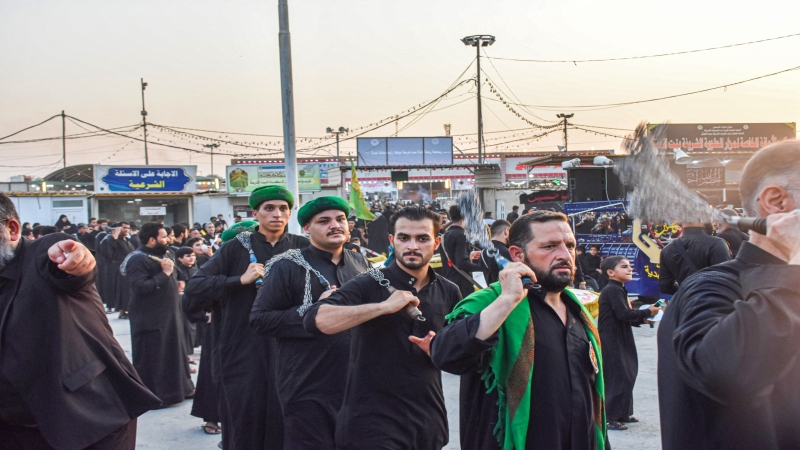 توافد المواكب المعزية لمرقد شهيدة الركب الحسيني العلوية الشريفة بنت الامام الحسن المجتبى (ع)