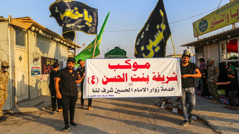 توافد المواكب المعزية لمرقد شهيدة الركب الحسيني العلوية الشريفة بنت الامام الحسن المجتبى (ع)