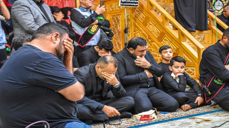 الأمانة الخاصة تشيع النعش الرمزي لمولانا الإمام الحسن المجتبى في حرم ريحانته الشريفة