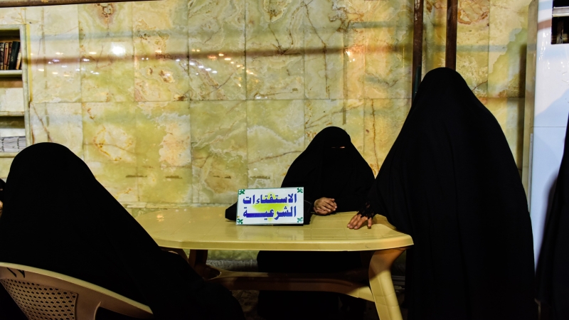 اقامة شعبة الشؤون الدينية بفتح محطات استفتائية للزائرين
