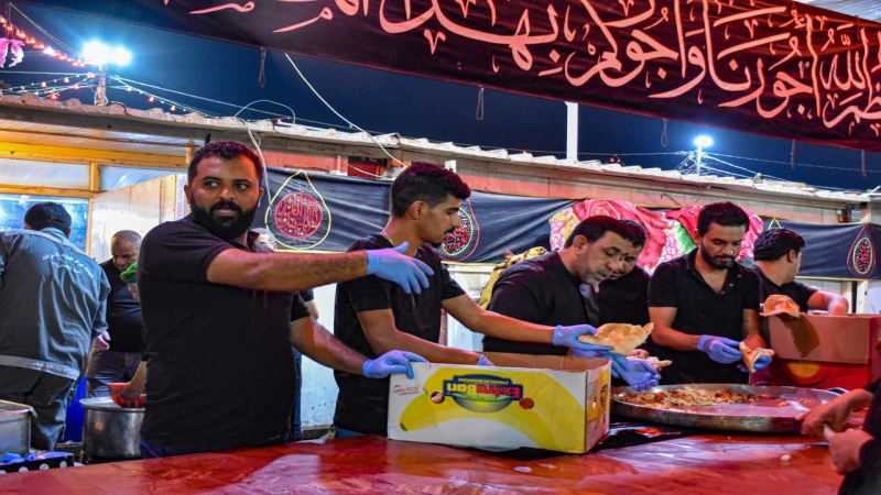 مَوْكِب السَّيِّدَة الشَّرِيفَة