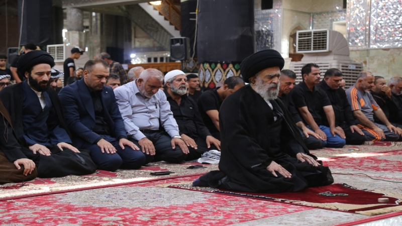 قال رسول الله ( صلى الله عليه وآله ) : إن صفوف أمتي كصفوف الملائكة في السماء ، والركعة في الجماعة أربع وعشرون ركعة ، كل ركعة أحب إلى الله عن عبادة أرب