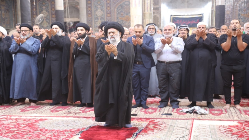 قال رسول الله ( صلى الله عليه وآله ) : إن صفوف أمتي كصفوف الملائكة في السماء ، والركعة في الجماعة أربع وعشرون ركعة ، كل ركعة أحب إلى الله عن عبادة أرب