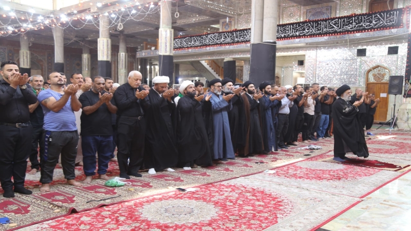 قال رسول الله ( صلى الله عليه وآله ) : إن صفوف أمتي كصفوف الملائكة في السماء ، والركعة في الجماعة أربع وعشرون ركعة ، كل ركعة أحب إلى الله عن عبادة أرب