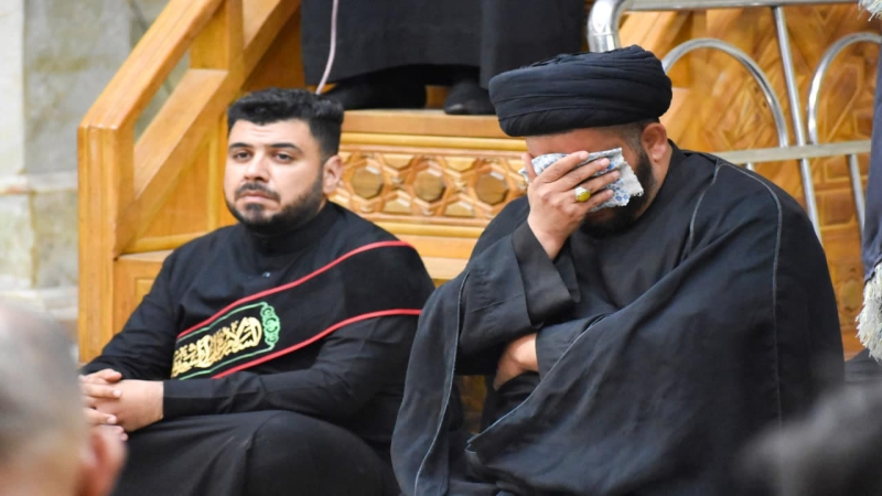 الْأَمَانَة الْخَاصَّة للمرقد الْمُطَهِّر تُقِيم مَرَاسِيم تَشْيِيع النَّعْش الرمزي لِسَيِّد الْأَنْبِيَاءِ وَالْمُرْسَلِينَ مُحَمَّد (ص) فِي الْحَرَم