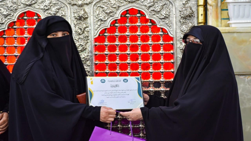 وفد من شعبة الشؤون الدينية النسوية التابعة إلى المزار المطهر في ضيافة العتبة الحسينية المقدسة