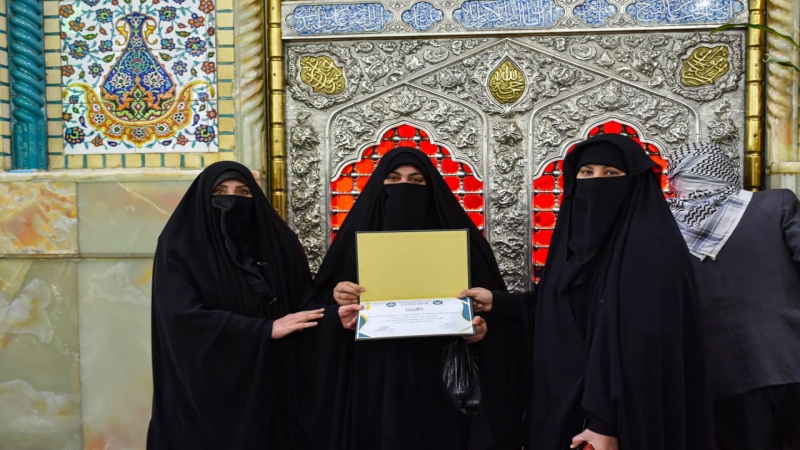 وفد من شعبة الشؤون الدينية النسوية التابعة إلى المزار المطهر في ضيافة العتبة الحسينية المقدسة