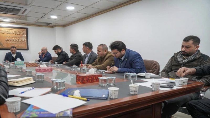 الأمانة الخاصة للمرقد الشريف تجري اجتماعهما الدوري مع مسؤولي الشعب والوحدات