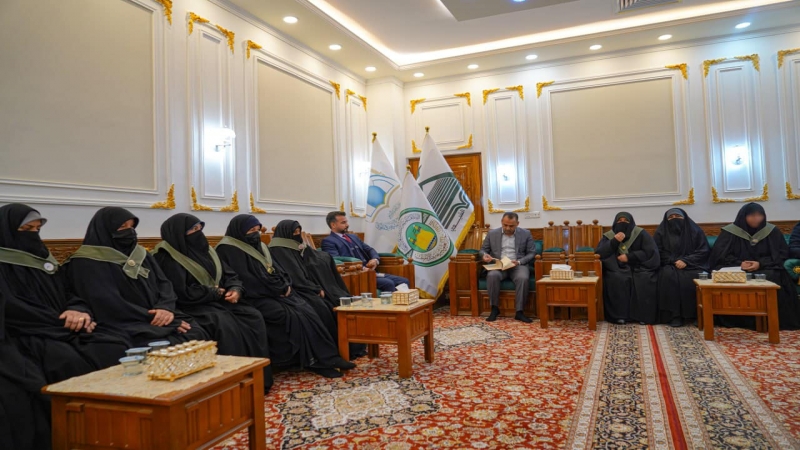 الأمانة الخاصة للمرقد المطهر تعقد اجتماعاً مع شعبة الزينبيات (الوجبة المسائية)