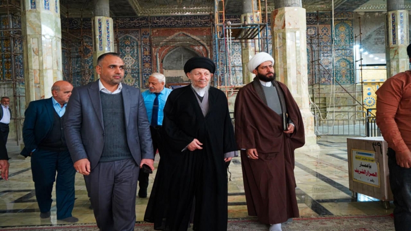 اية الله عبد المنعم الحكيم في رحاب الشريفة بنت الحسن (ع)