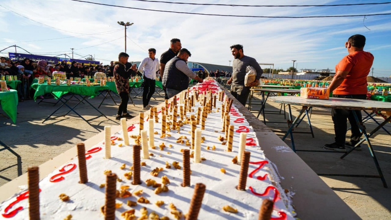 أكبر كيكة صنعت بمولد أمير المؤمنين وسيد الوصيين (ع)