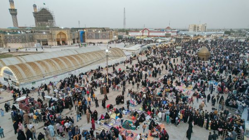 انتظار وقت الافطار مزار السيدة الشريفة بنت الامام الحسن المجتبى (عليهما السلام)