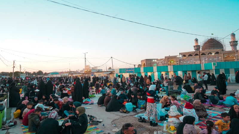 انتظار وقت الافطار مزار السيدة الشريفة بنت الامام الحسن المجتبى (عليهما السلام)