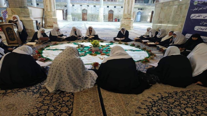 فِتْيَاتُ رَحِيق الْإيْمَانَ تُحَطُّ الرِّحَالُ عِنْدَ قَبْر سَيِّدَة الْعَطَاء