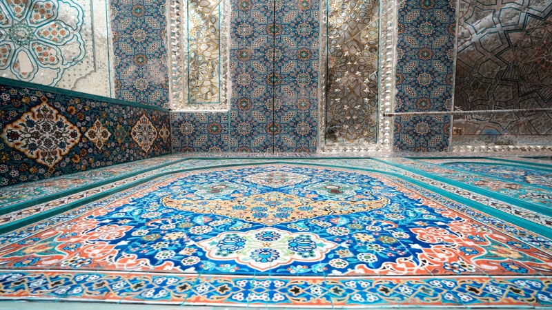 بالصور : جمال الهندسة المعمارية , ملامح من الابداع ودقة في التصميم وبراعة التنفيد تجسدت في #مرقد_العلوية_الشريفة_بنت_الامام_الحسن_المجتبى (ع)