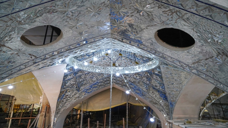 بالصور :أستمرار الحركة العمرانية داخل مرقد العلوية الشريفة فاطمة بنت الامام الحسن المجتبى (ع)