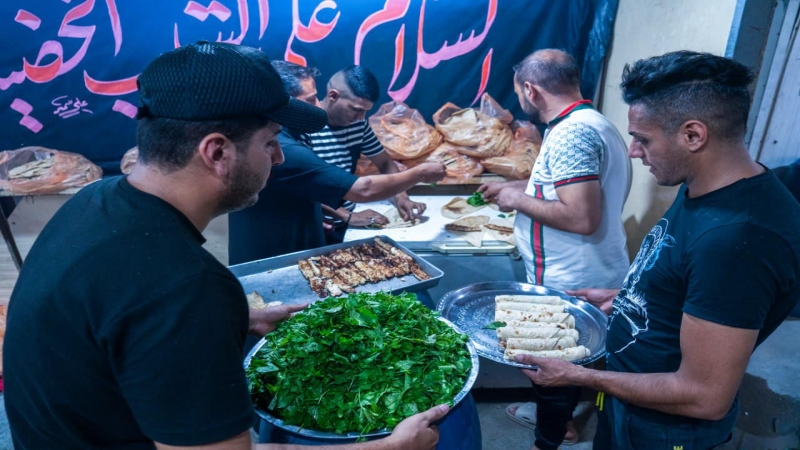 مَوْكِب السَّيِّدَة الشَّرِيفَة