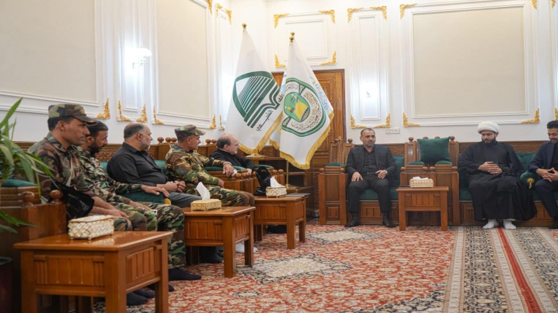 معاون وزير الداخلية والوفد المرافق له يتشرفان بزيارة مرقد طبيبة المعلولين