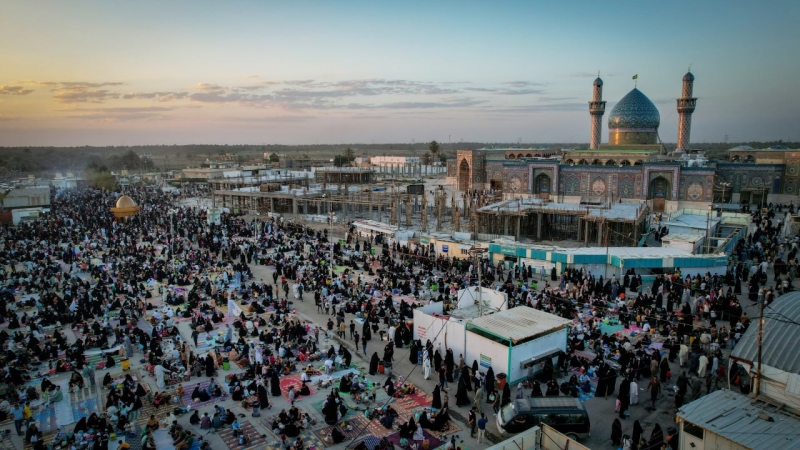 أجواء الزيارة وحركة الزائرين في ليلة الجمعة الأخيرة من شهر رمضان المبارك